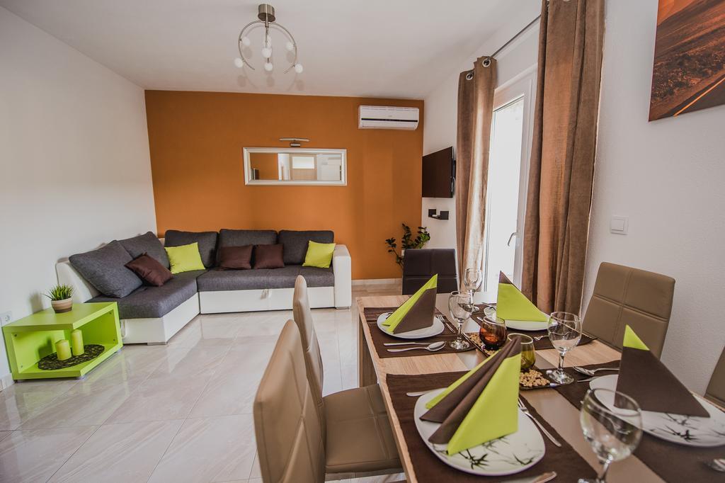 Apartments Villa Monique Rogoznica  Cameră foto